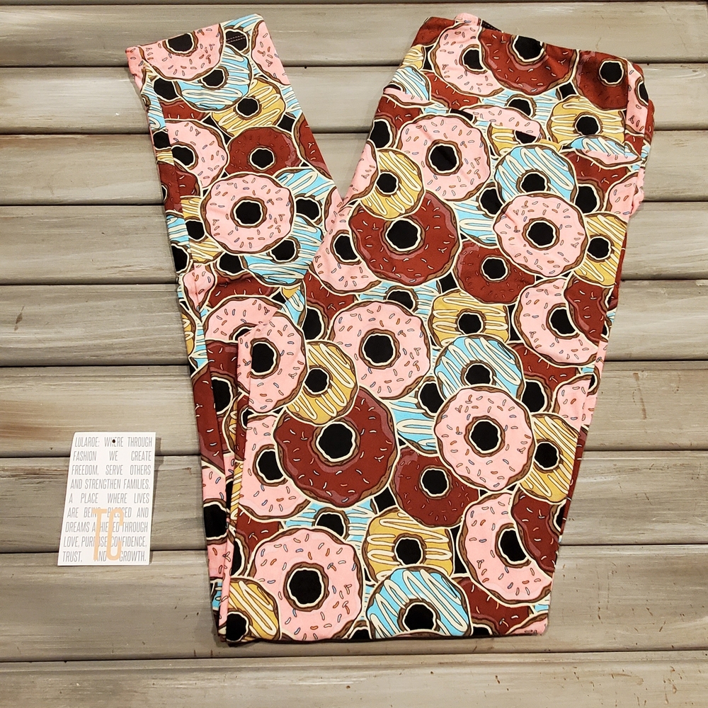 NWOT Lularoe Donut Leggings HTF Tall and Curvy